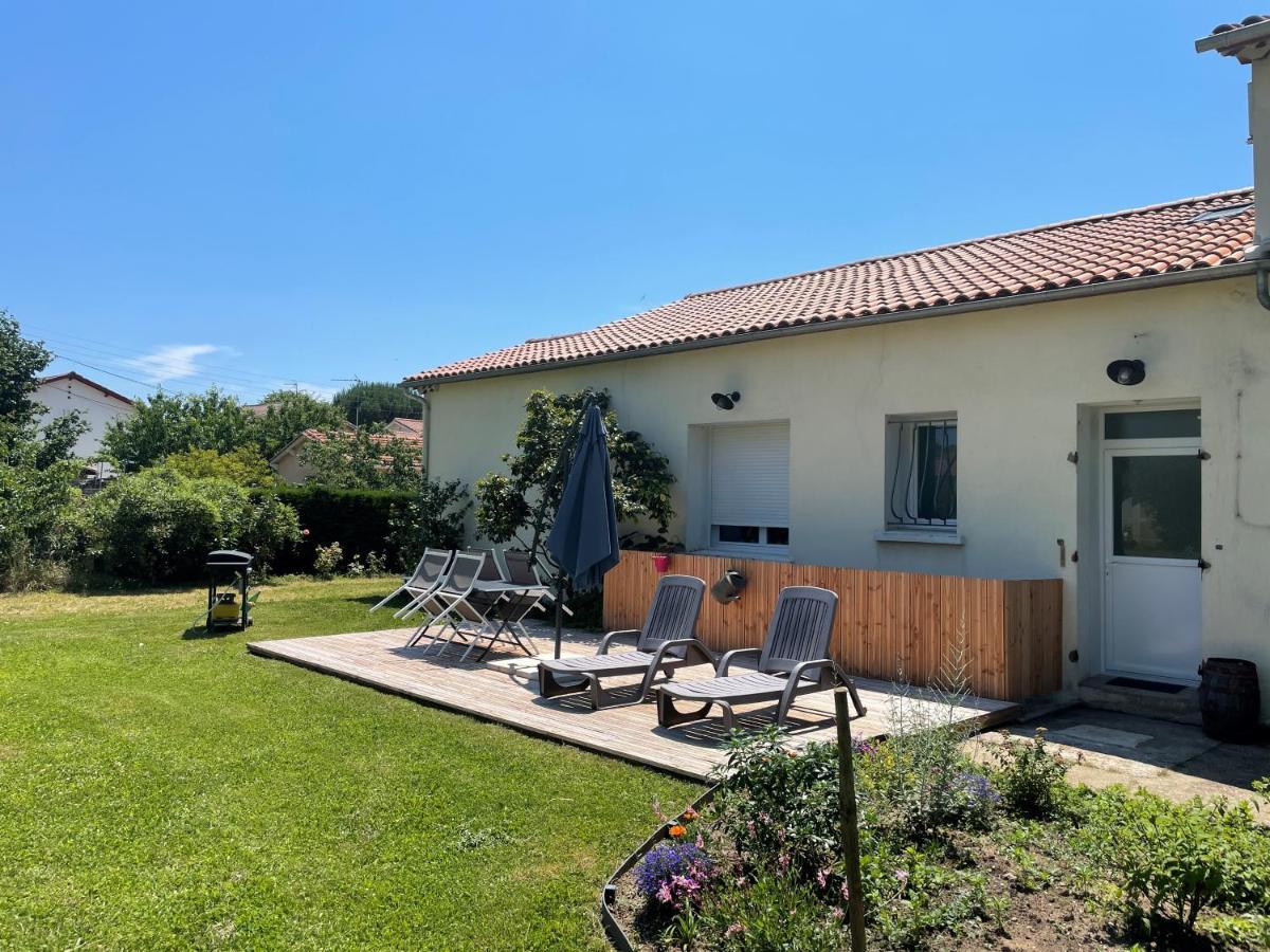 Vila Aux Lagerstroemias Bergerac Exteriér fotografie