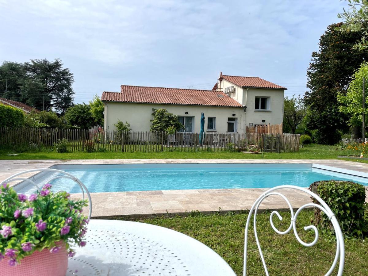 Vila Aux Lagerstroemias Bergerac Exteriér fotografie